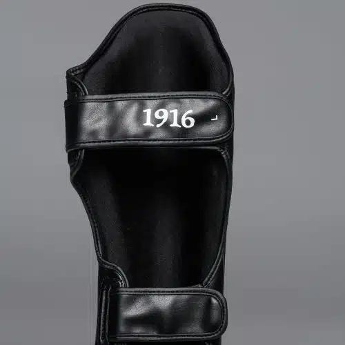 1916 Old School Skintex Scheenbeschermer Zwart