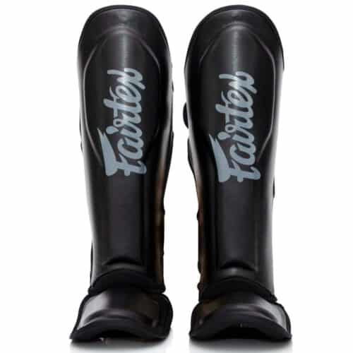 Fairtex x booster scheenbeschermer black