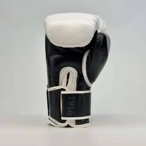 1916 fight gear bokshandschoen legend wit/grijs