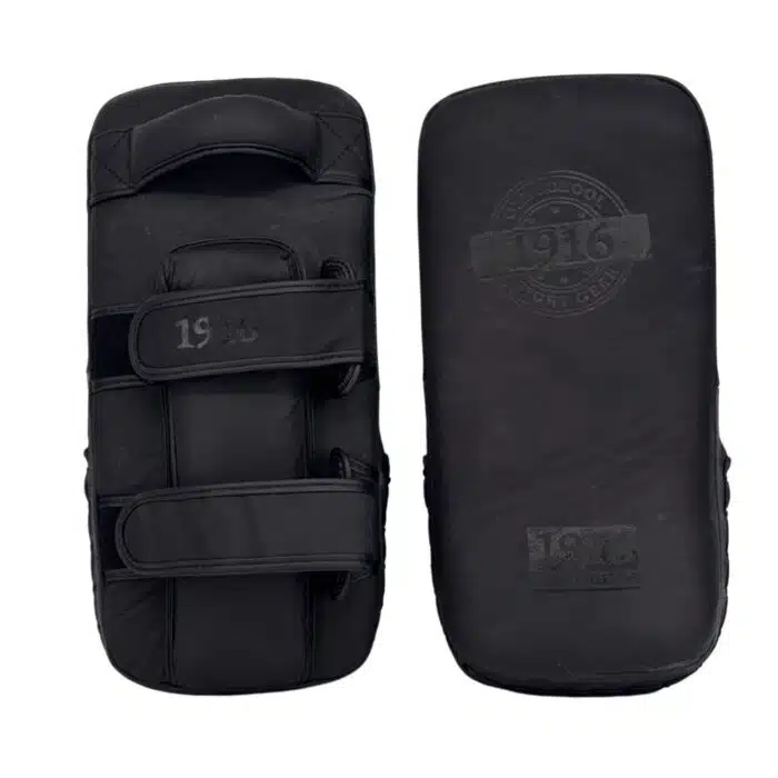 1916 fight gear classic training dura pads zwart