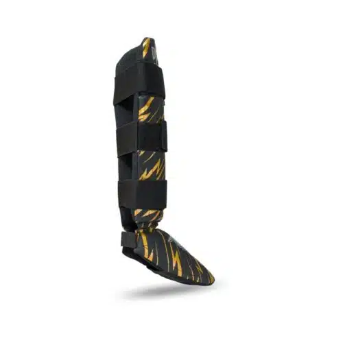 Booster scheenbeschermers combat serie kids goud