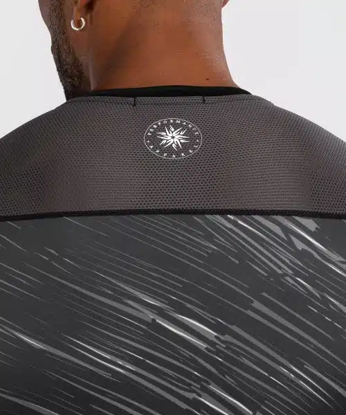 10c39a31238fb2b48d3065cf352a05644b11403c_VENUM_05564_522_4