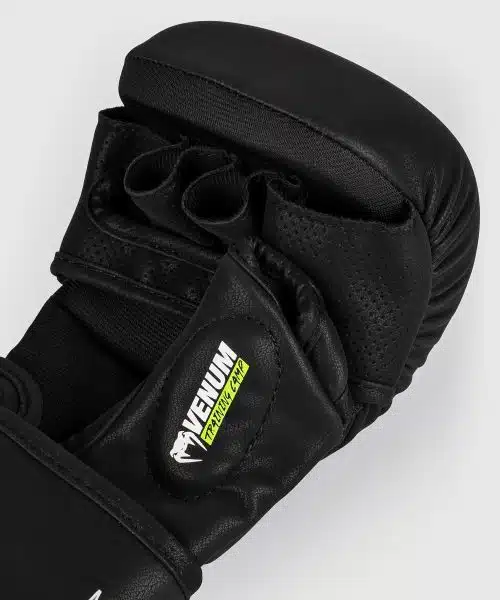 Venum MMA Handschoenen Training Camp 4.0 Black/Neon Green