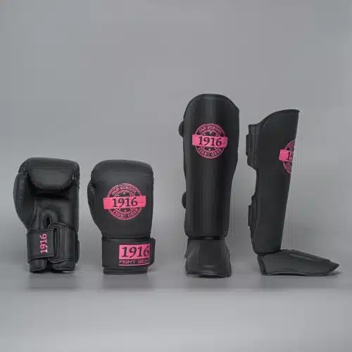 1916 Fight Gear Kickboks Set Legend Pu Special Black/Pink