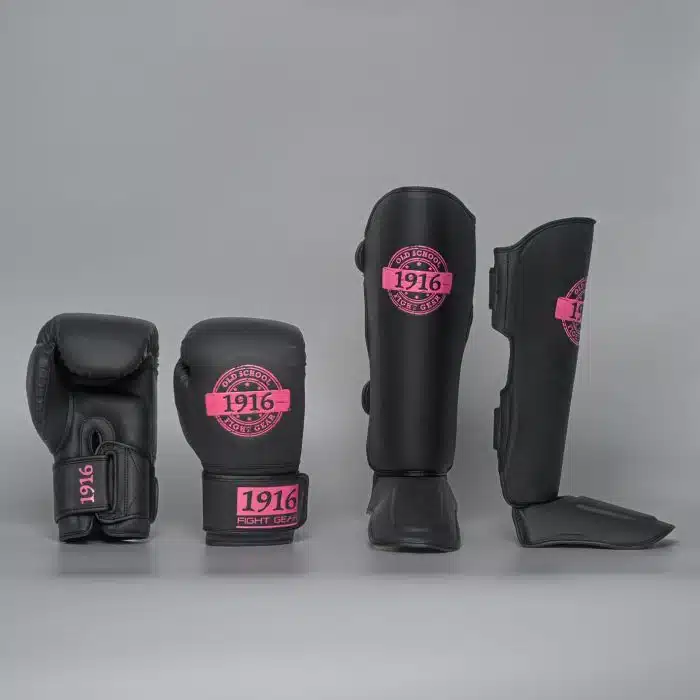 1916 Fight Gear Kickboks Set Legend Pu Special Black/Pink