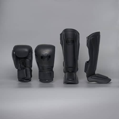1916 Fight Gear Kickboks Set Legacy X Black