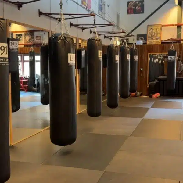 Bokszakken bij kickboxing arnhem