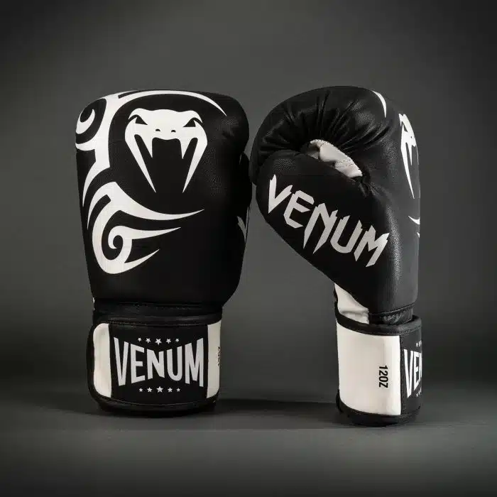 Venum Bokshandschoenen Mike Tyson Replica Black/White