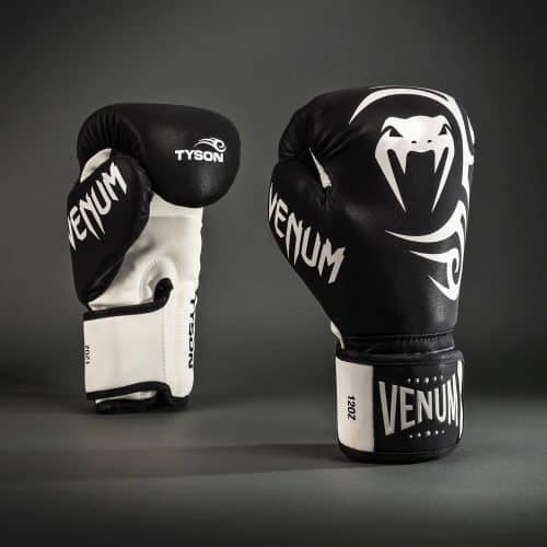 Venum Bokshandschoenen Mike Tyson Replica Black/White